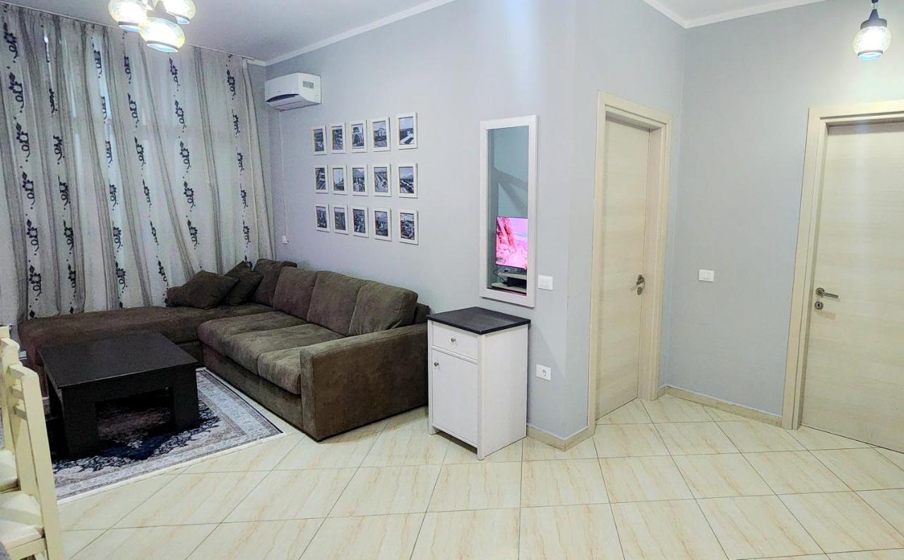 Pleasing Place With Free Parking On Site In Tirana Komuna E Parisit Esterno foto