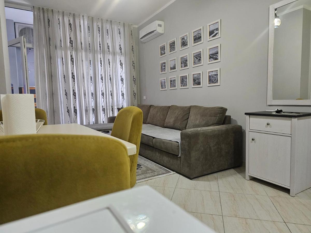 Pleasing Place With Free Parking On Site In Tirana Komuna E Parisit Esterno foto