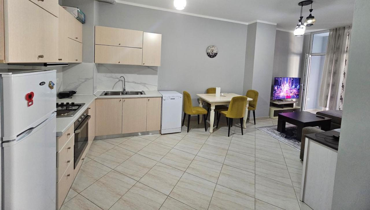 Pleasing Place With Free Parking On Site In Tirana Komuna E Parisit Esterno foto