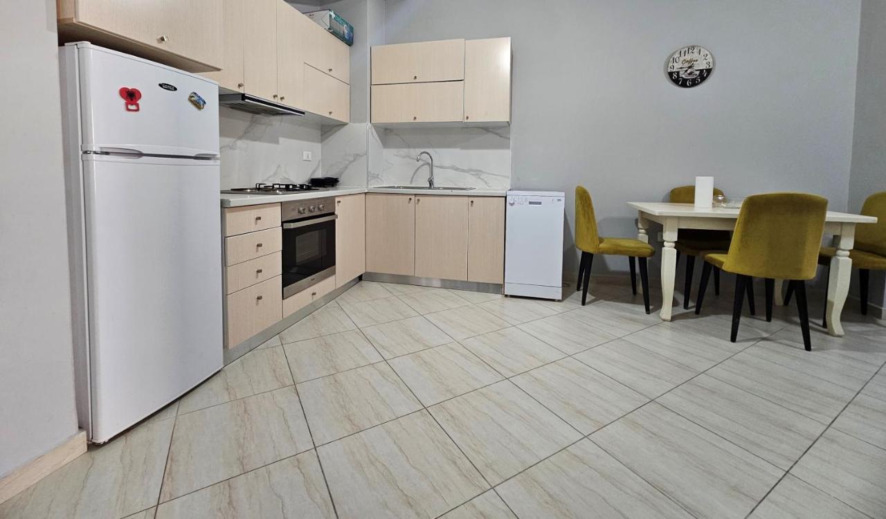 Pleasing Place With Free Parking On Site In Tirana Komuna E Parisit Esterno foto